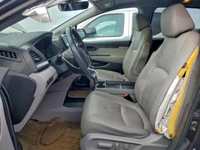 Honda Odyssey Touring Image 4
