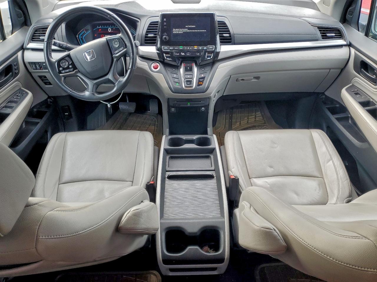 Honda Odyssey Touring Image 10