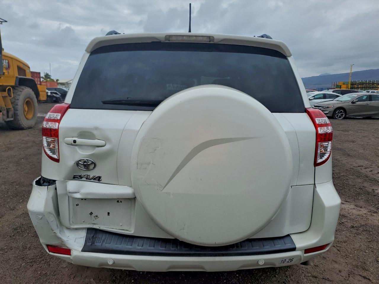 Toyota RAV4 Limited Image 4
