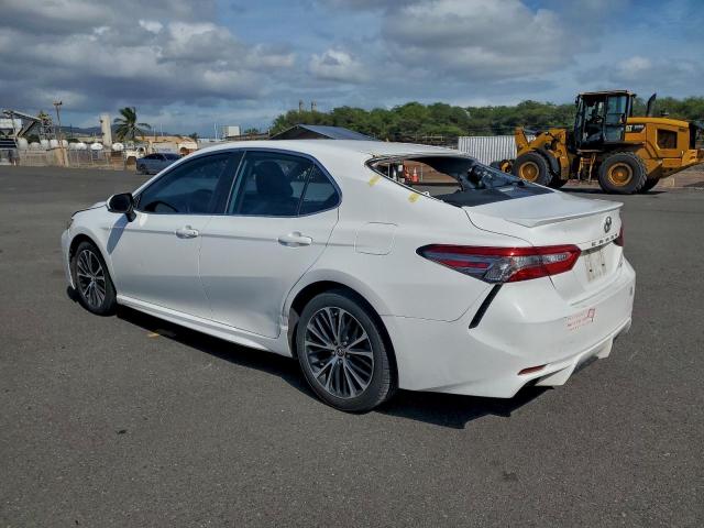 Toyota Camry L Image 5