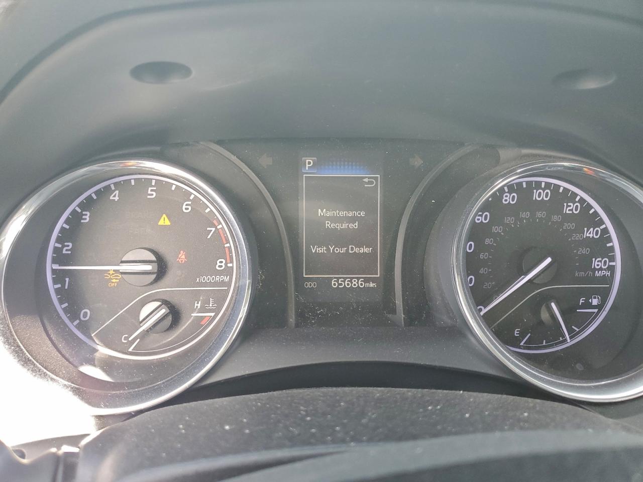 Toyota Camry L Image 11