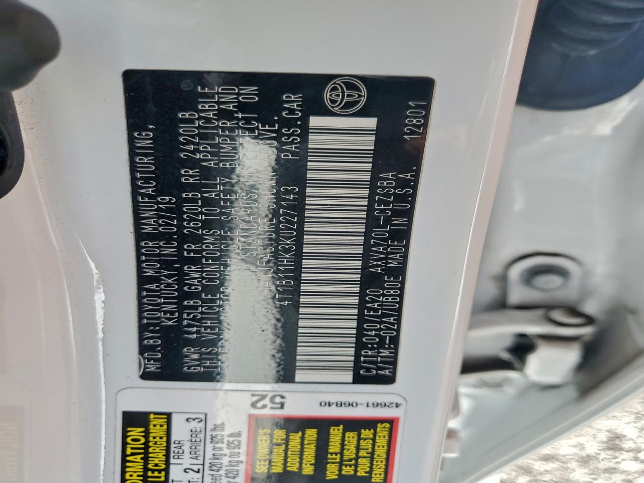 Toyota Camry L Image 12