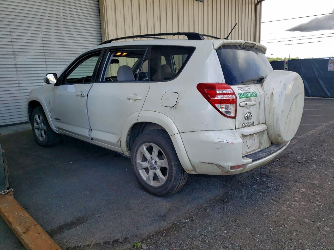 Toyota RAV4 Limited Image 10