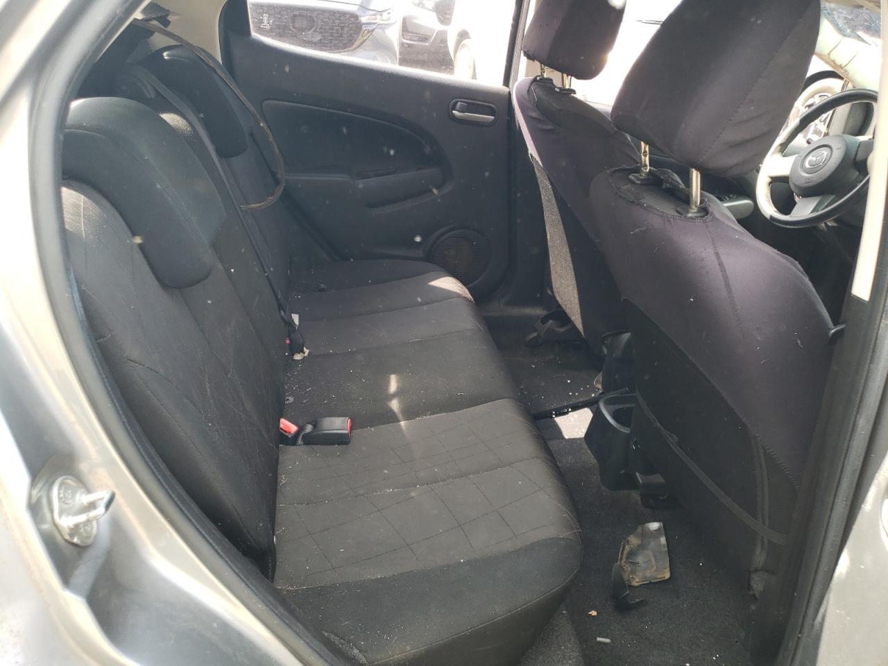 Mazda 2 Sport Image 3