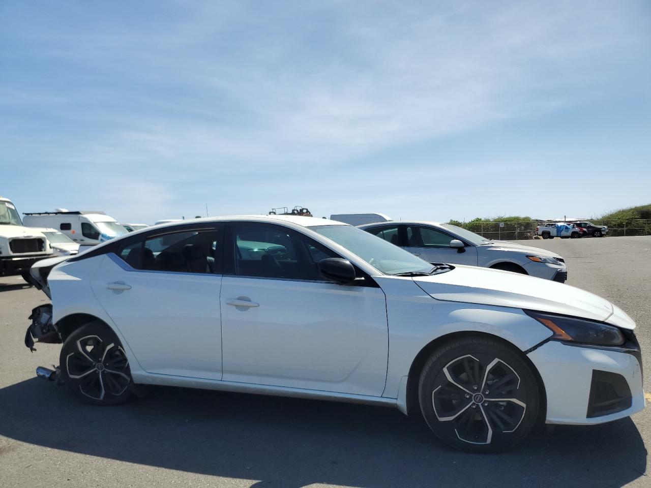 Nissan Altima Sr Image 5