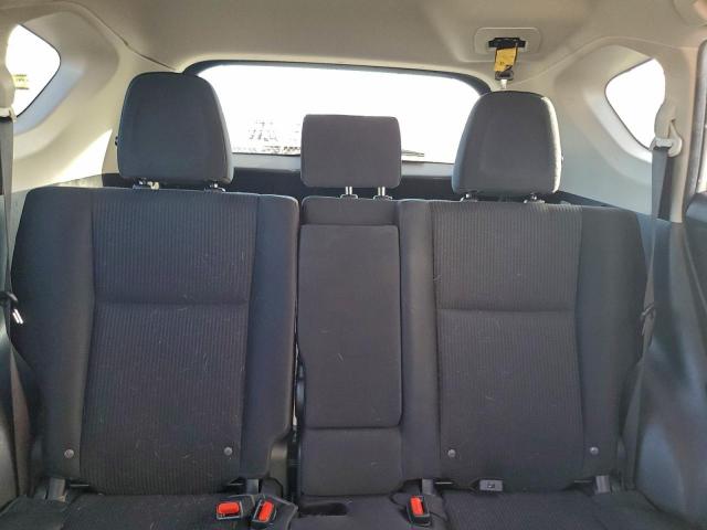 Toyota RAV4 Le Image 9