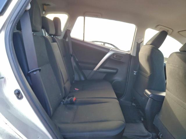 Toyota RAV4 Le Image 12