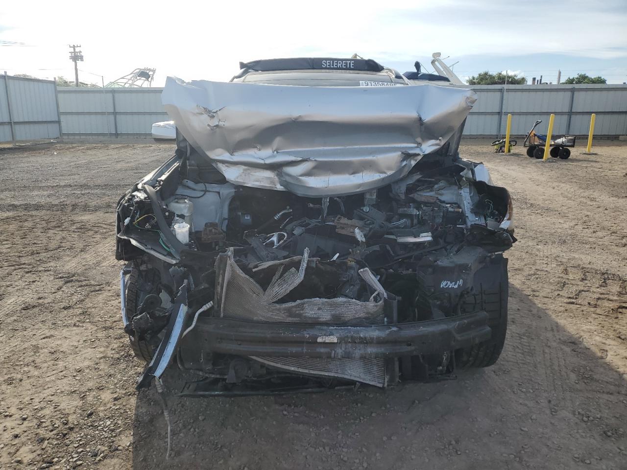 Hyundai SANTA FE Image 8