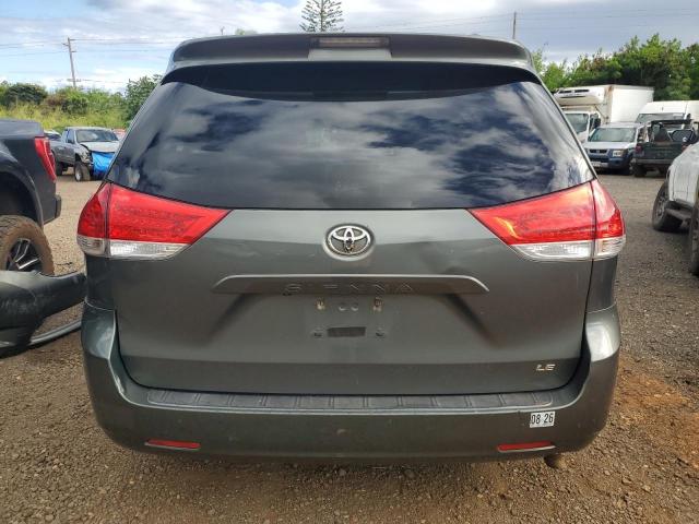 Toyota Sienna Le Image 3
