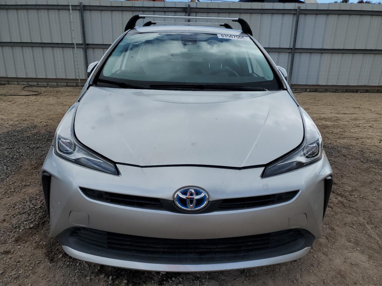 Toyota Prius L Image 5