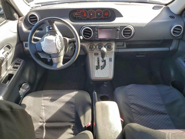 Toyota Scion Image 4