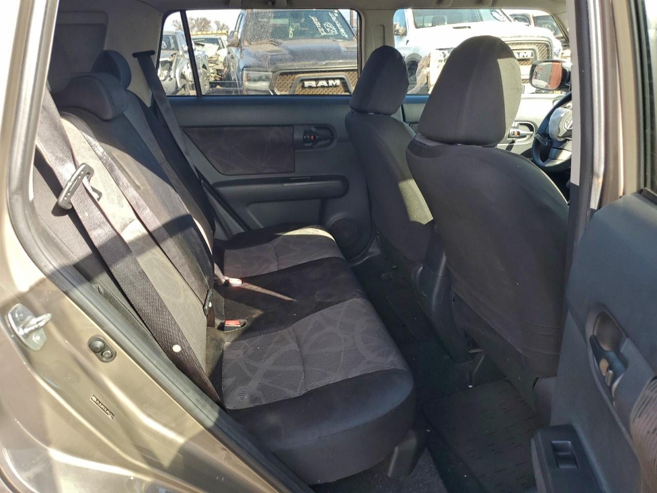 Toyota Scion Image 5