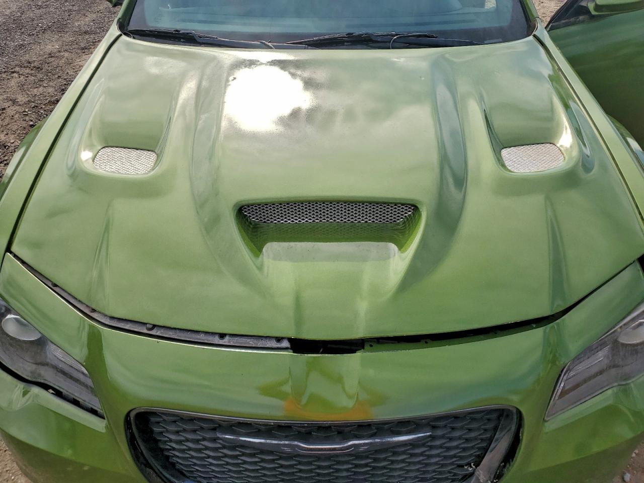 Chrysler 300 S Image 11