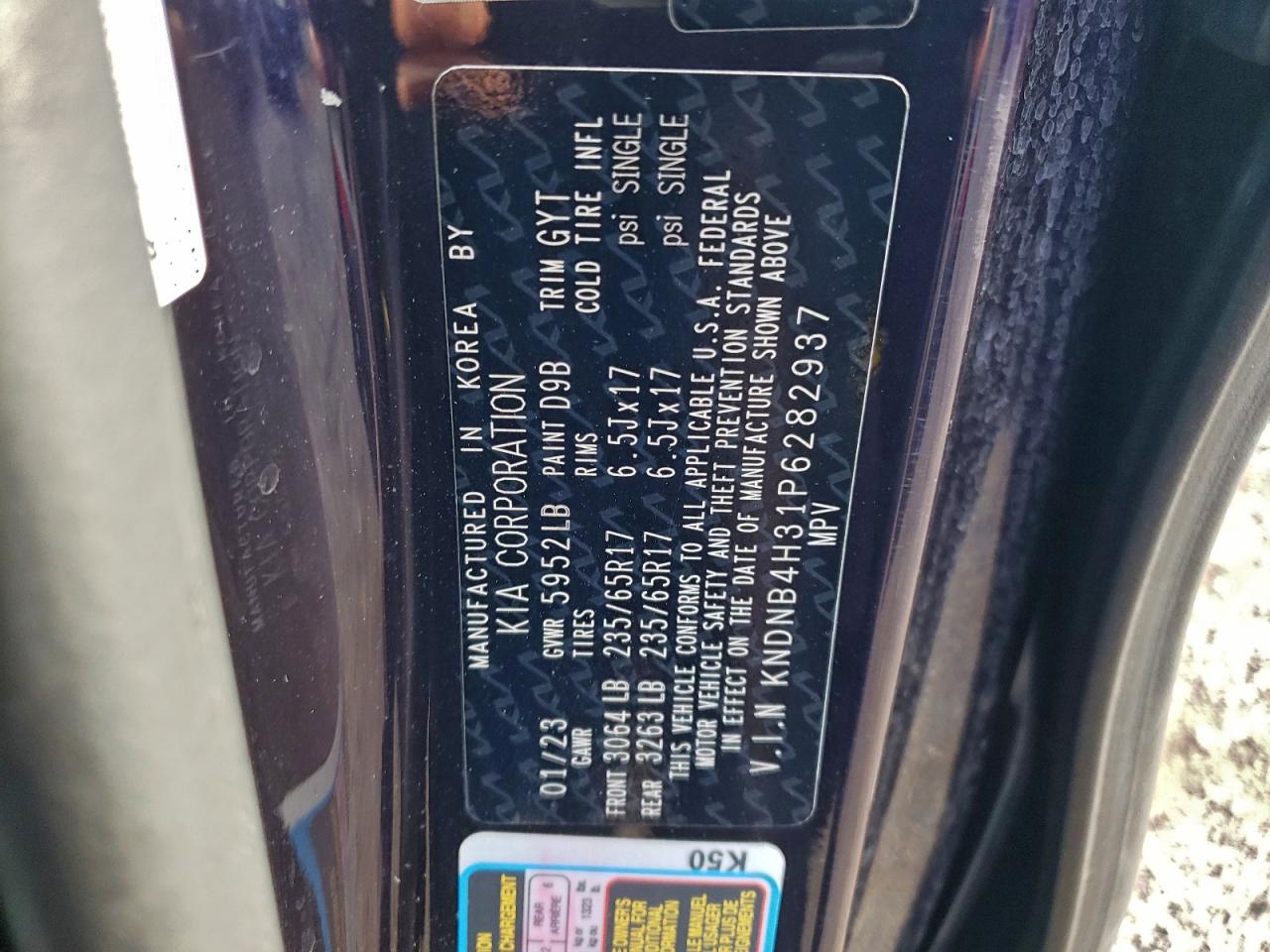 Kia Carnival Lx Image 9