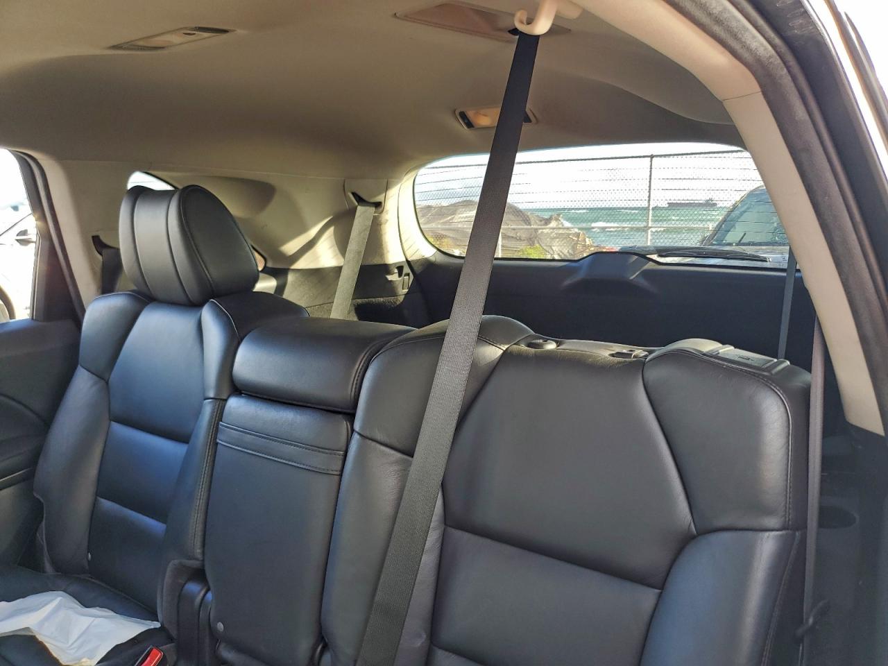 Acura MDX Image 11