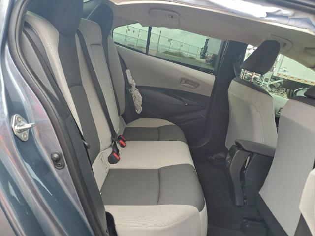 Toyota Corolla Le Image 9