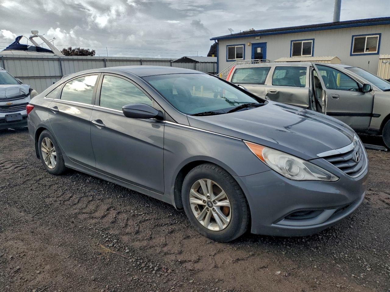 Hyundai SONATA Gls Image 12