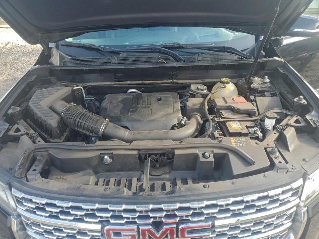 GMC Acadia Denali Image 8