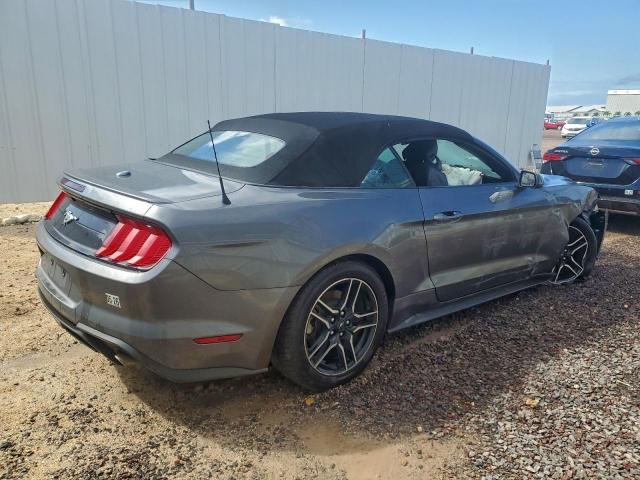 Ford Mustang Image 2