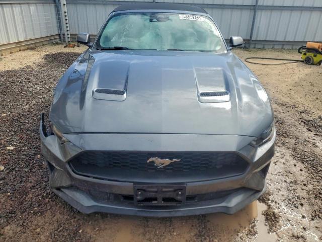 Ford Mustang Image 7