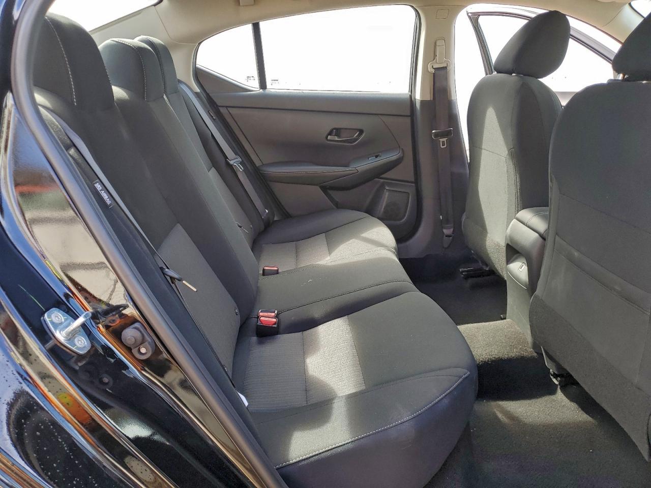 Nissan Sentra Sv Image 8