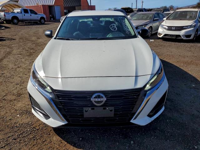 Nissan Altima Sv Image 3