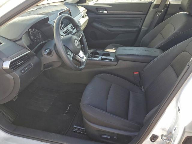 Nissan Altima Sv Image 12