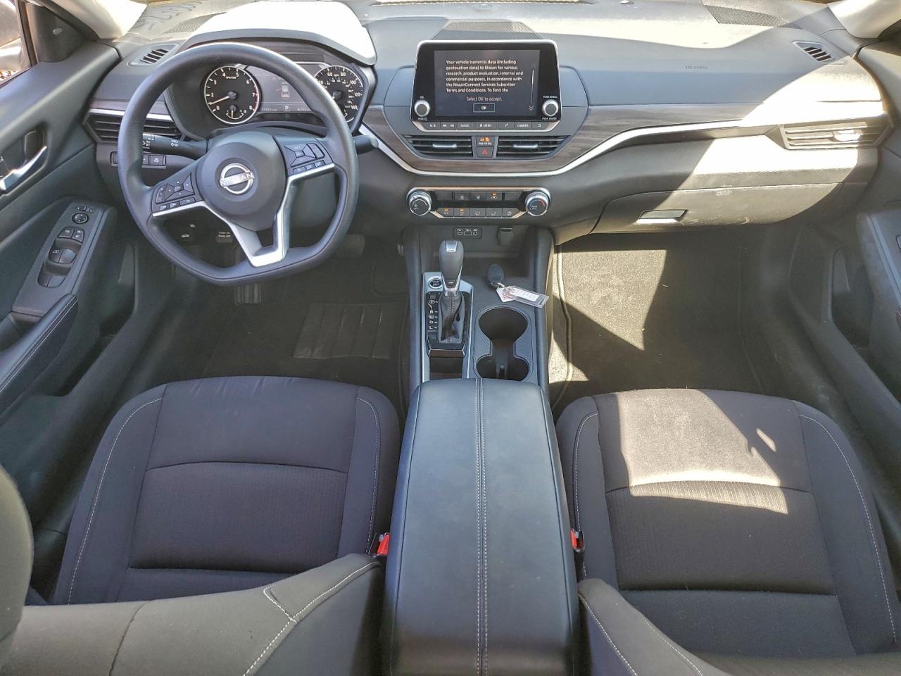 Nissan Altima Sv Image 2