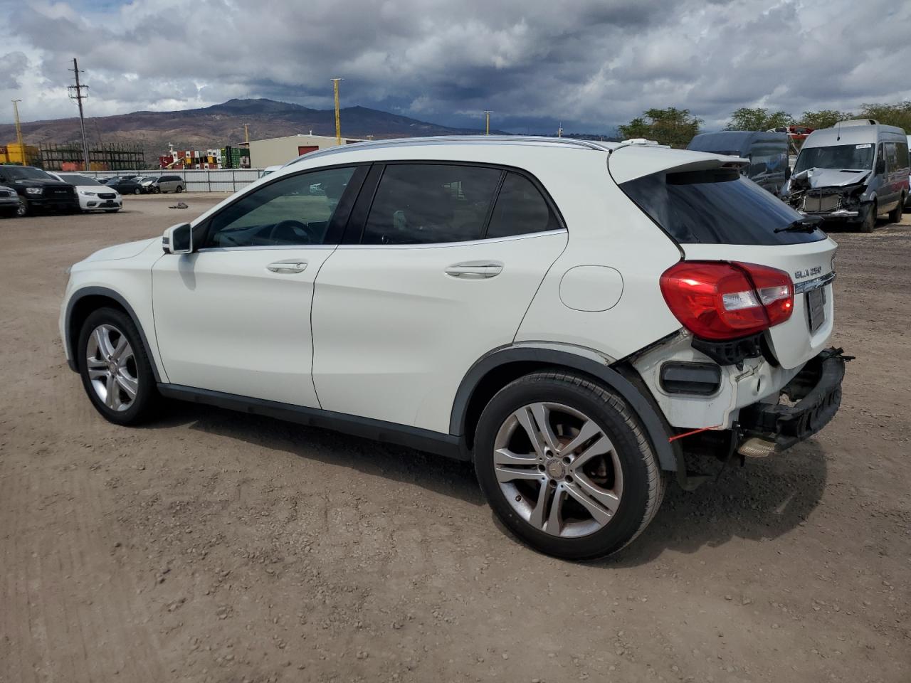 Mercedes-Benz GLA 250 Image 2