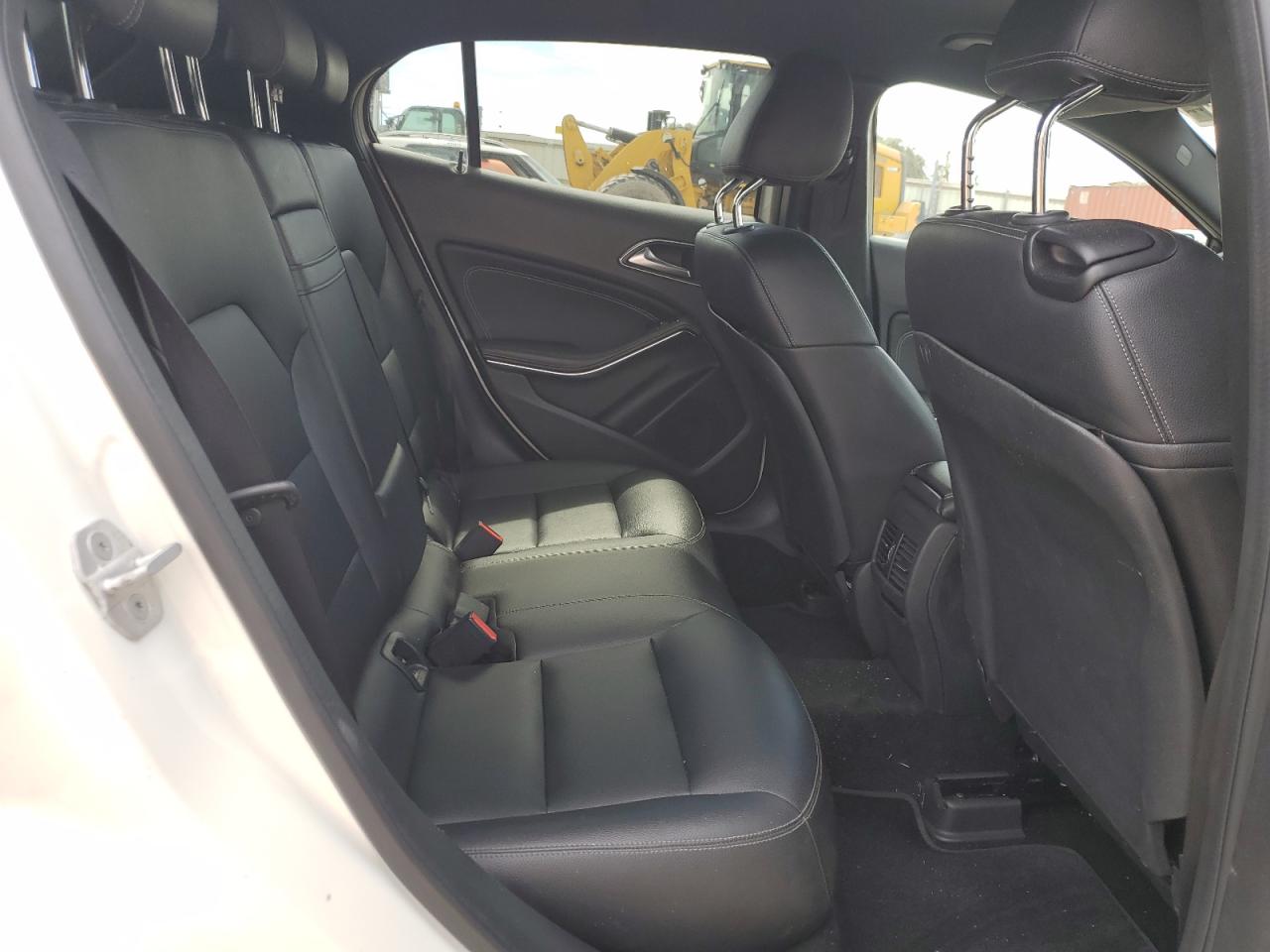 Mercedes-Benz GLA 250 Image 7